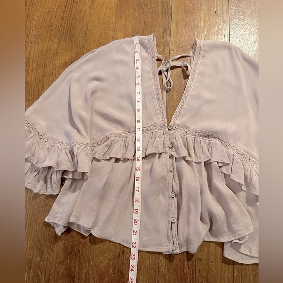 Deep front and back V shirt, butterfly sleeves , size S, Rayon, NWT - Picture 3 of 8